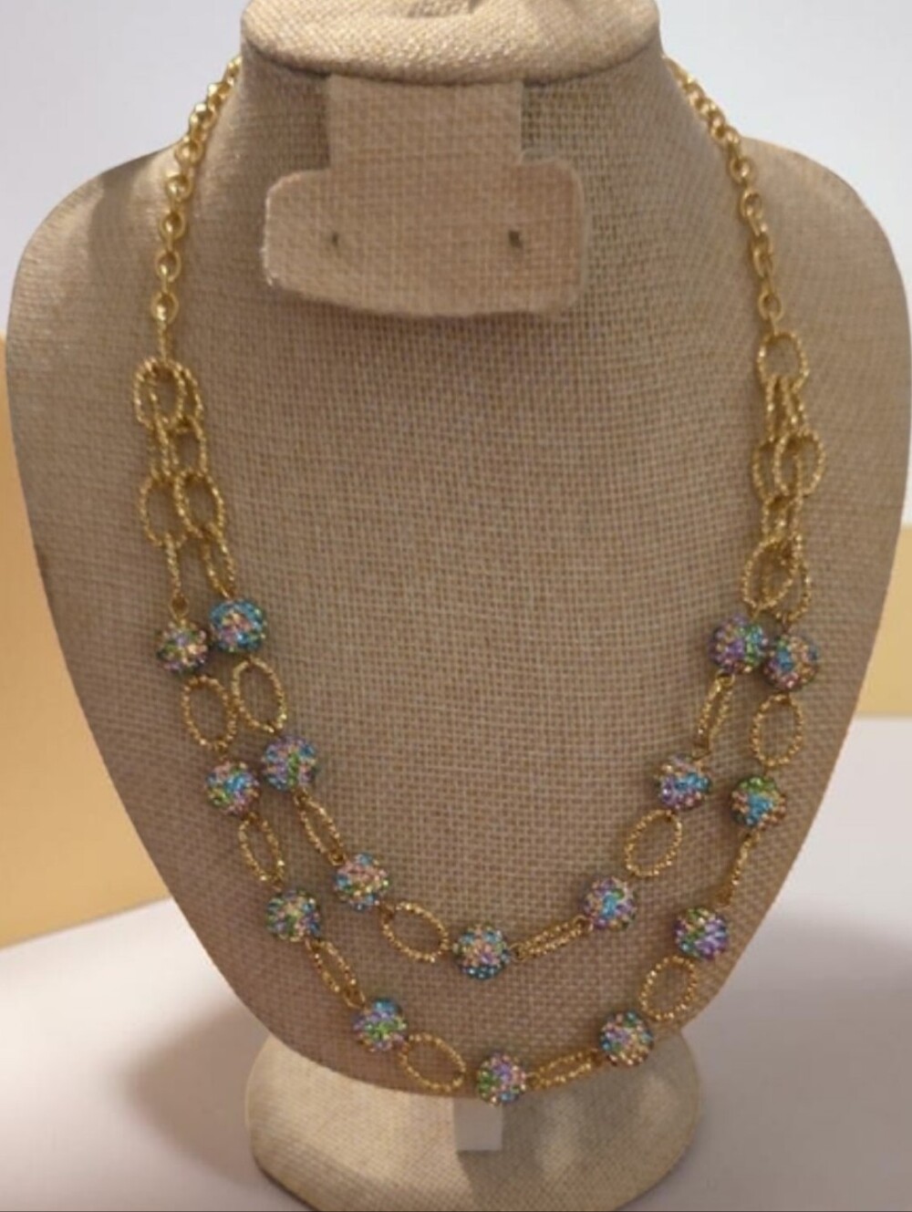 Nwot CATO SEA GRASS Nickle FREE Gold and Multicolor Necklace